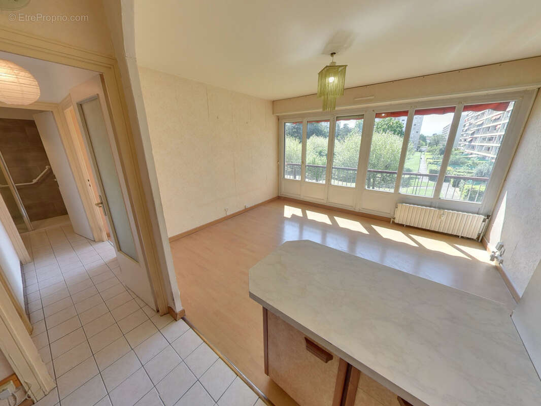 Appartement à ECHIROLLES
