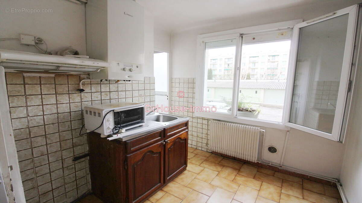 Appartement à MARSEILLE-9E