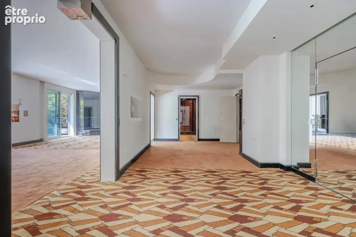 Neuilly-sur-Seine – Maurice Barrès – Appartement de réception de 216 m2 avec balcons - photo 5