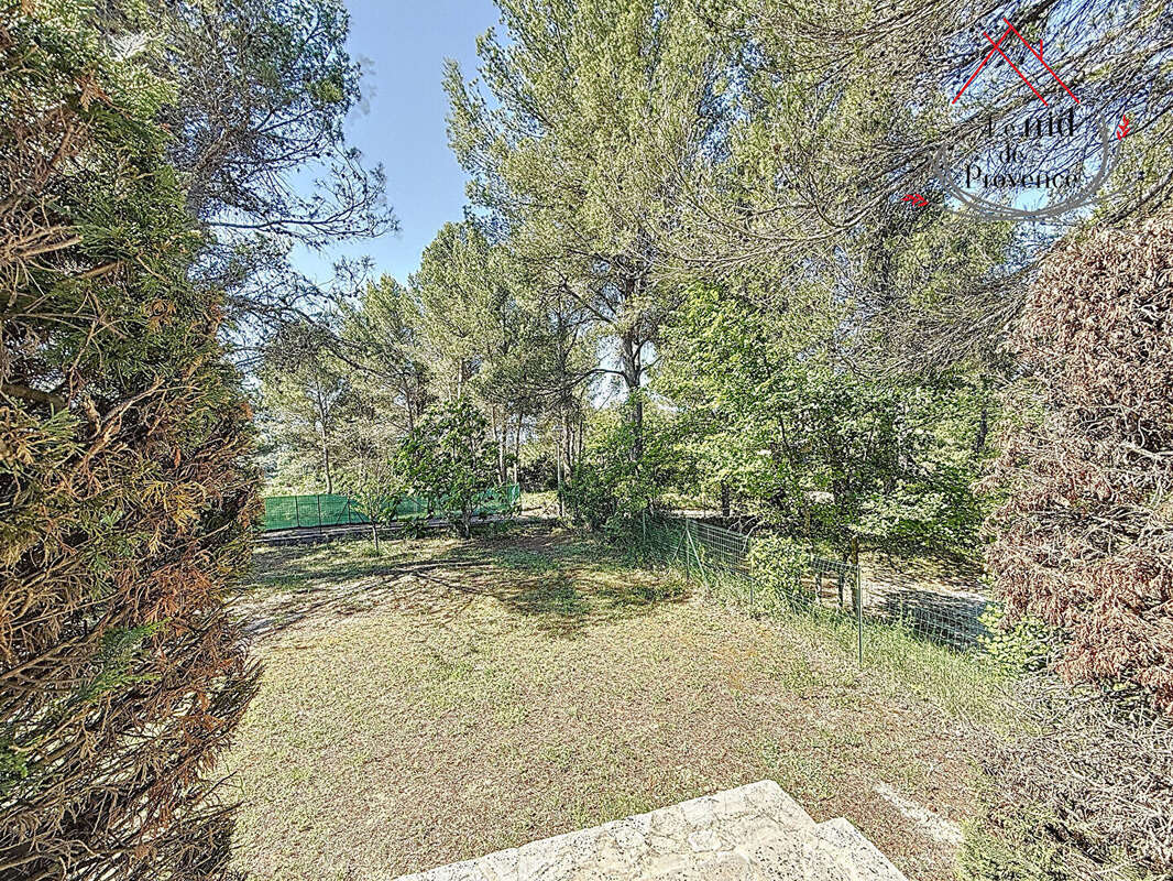 Maison à PERNES-LES-FONTAINES