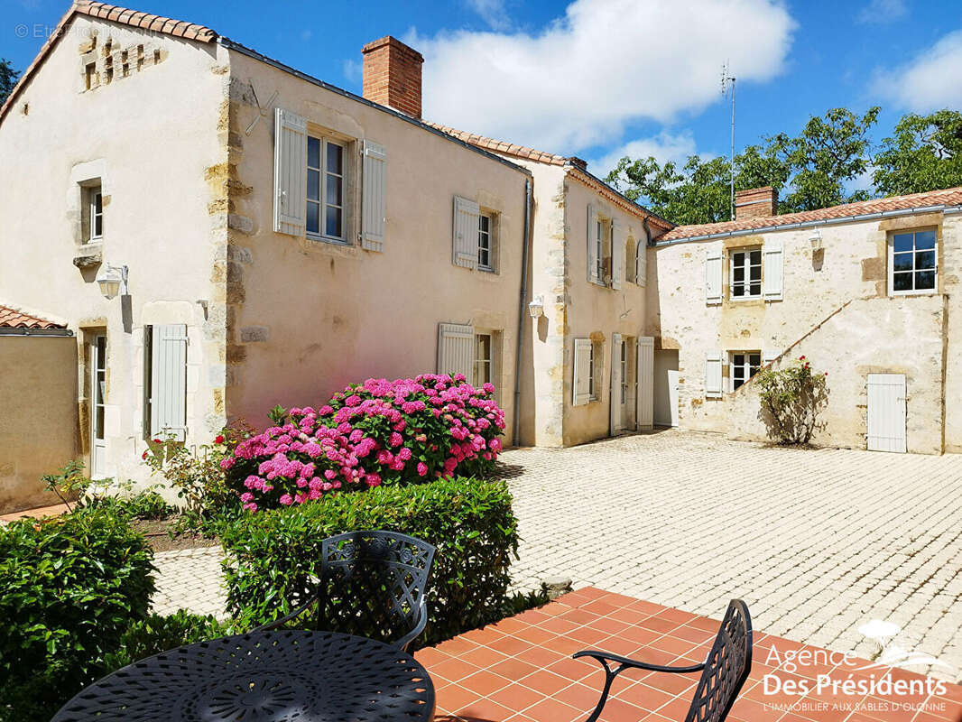 Maison à TALMONT-SAINT-HILAIRE