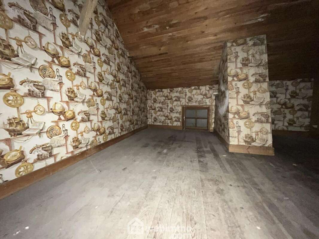 Commerce à LISTRAC-MEDOC