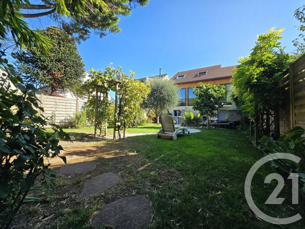Maison à ORMESSON-SUR-MARNE