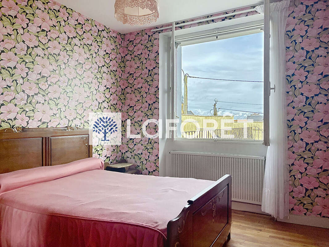 Maison à ASSAIS-LES-JUMEAUX