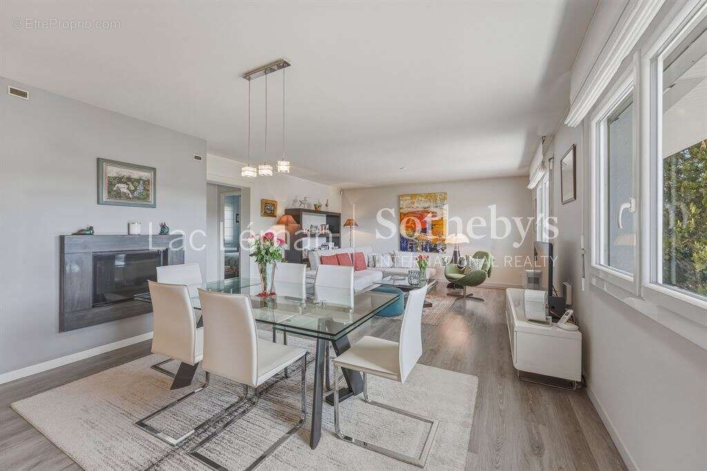 Maison à CHENS-SUR-LEMAN