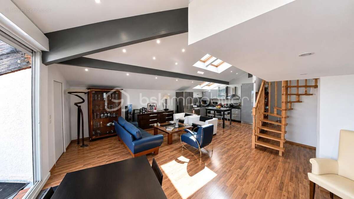 Appartement duplex avec grande terrasse centre ville de Toulouse - photo 2