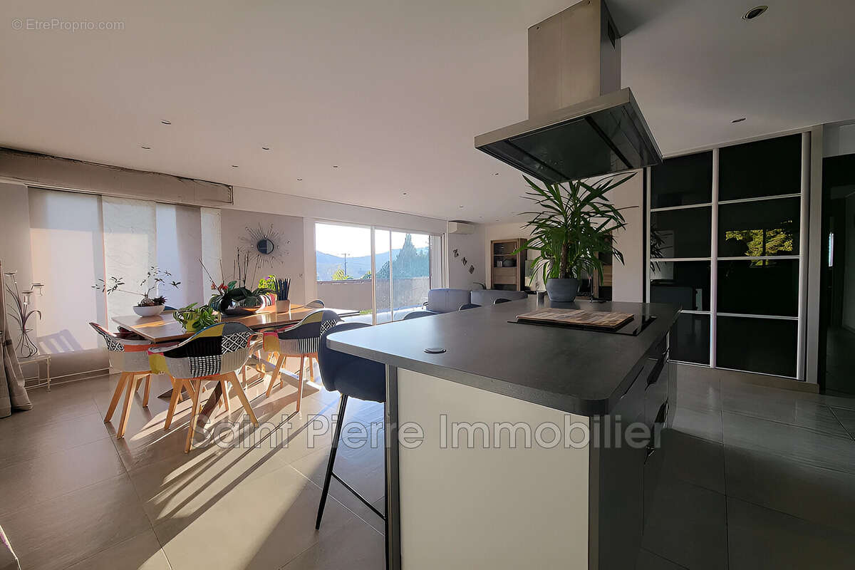 Maison à LA COLLE-SUR-LOUP