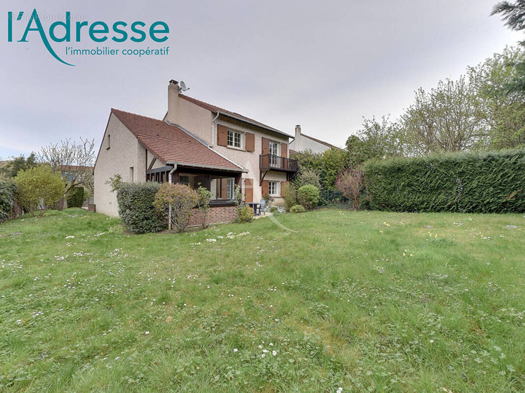 Maison à VILLIERS-SUR-MARNE