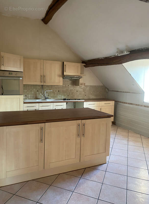 Appartement à LA QUEUE-LES-YVELINES