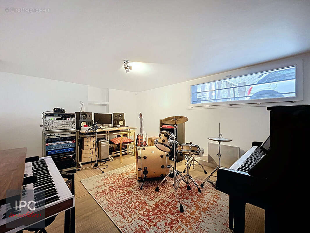 Appartement à CLICHY