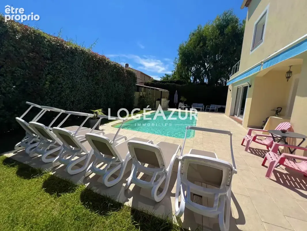 Vente villa 5 chambres antibes - piscine - salle de jeux - parking - photo 4