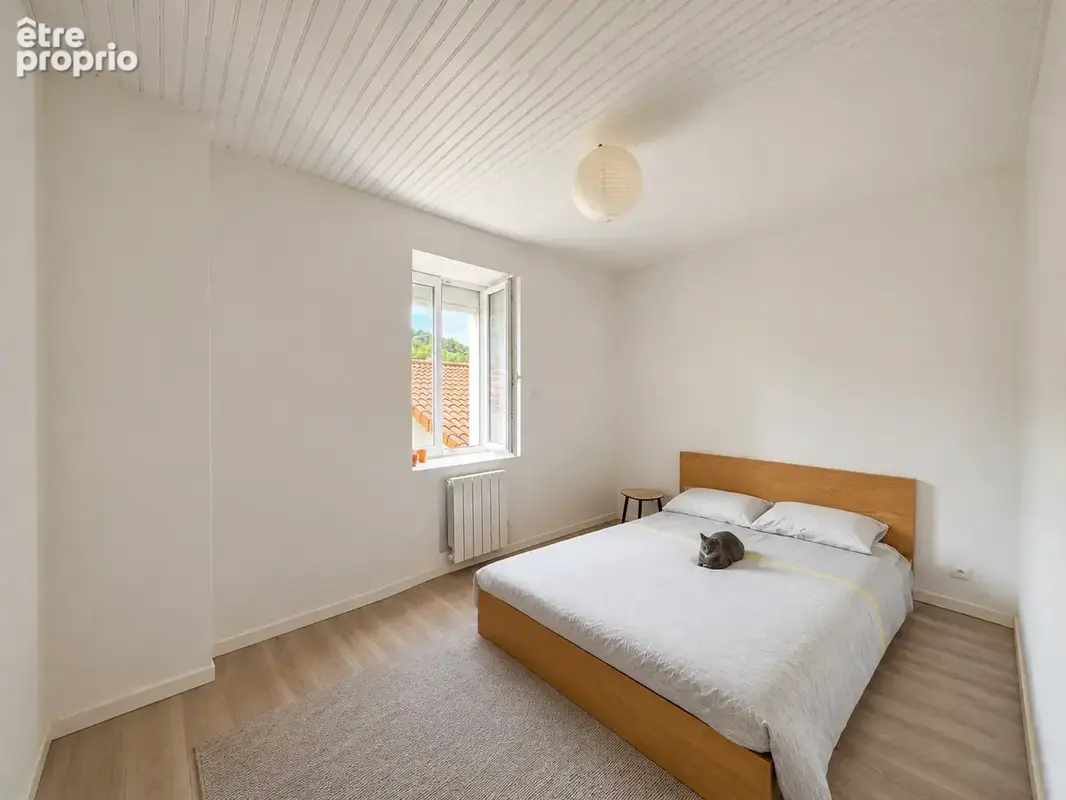 Oytier-Saint-Oblas : maison 116m2 - 3 chambres - avec jardin - photo 9