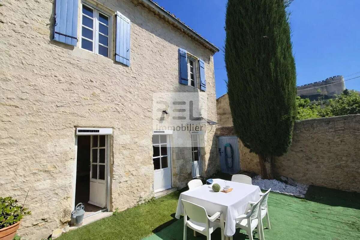 Maison à VILLENEUVE-LES-AVIGNON