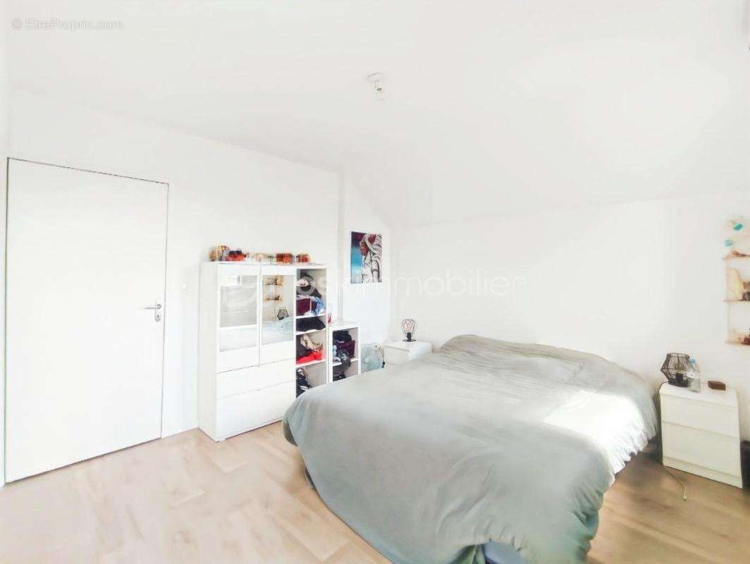 Appartement à CHAVAGNE