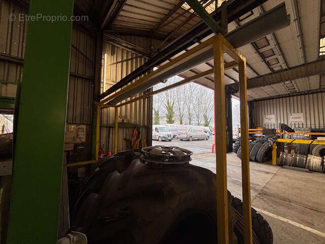 Entrepôt - 1600 m2 - ZI de Petite-Synthe sur 3638 m2 - photo 3