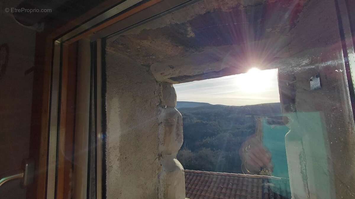 Maison à BEAUFORT-SUR-GERVANNE