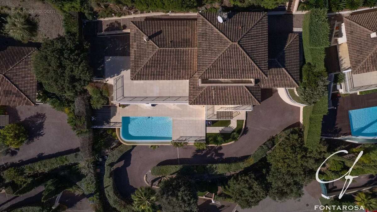 Maison à SAINT-RAPHAEL