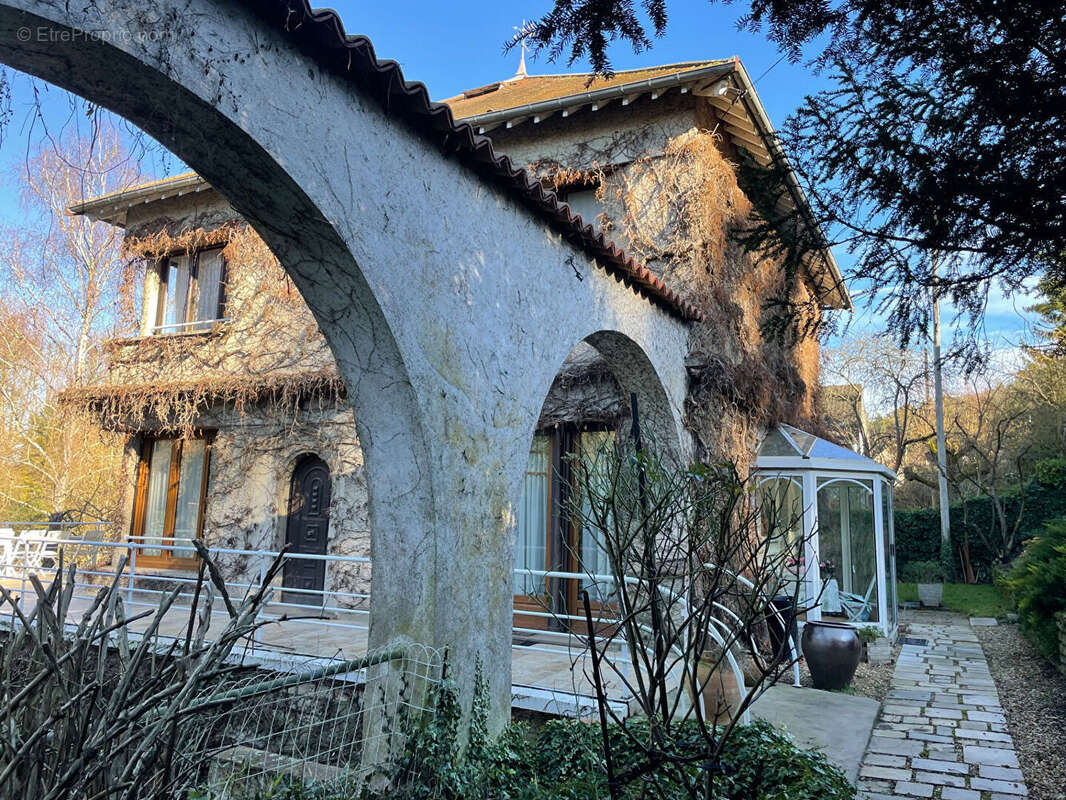Maison bourgeoise  8 pièce(s) 173 m2 - photo 8