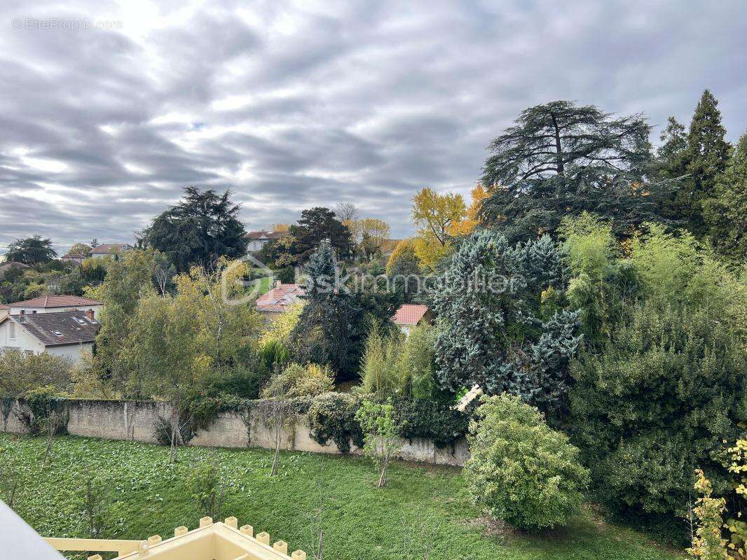 Appartement à RILLIEUX-LA-PAPE