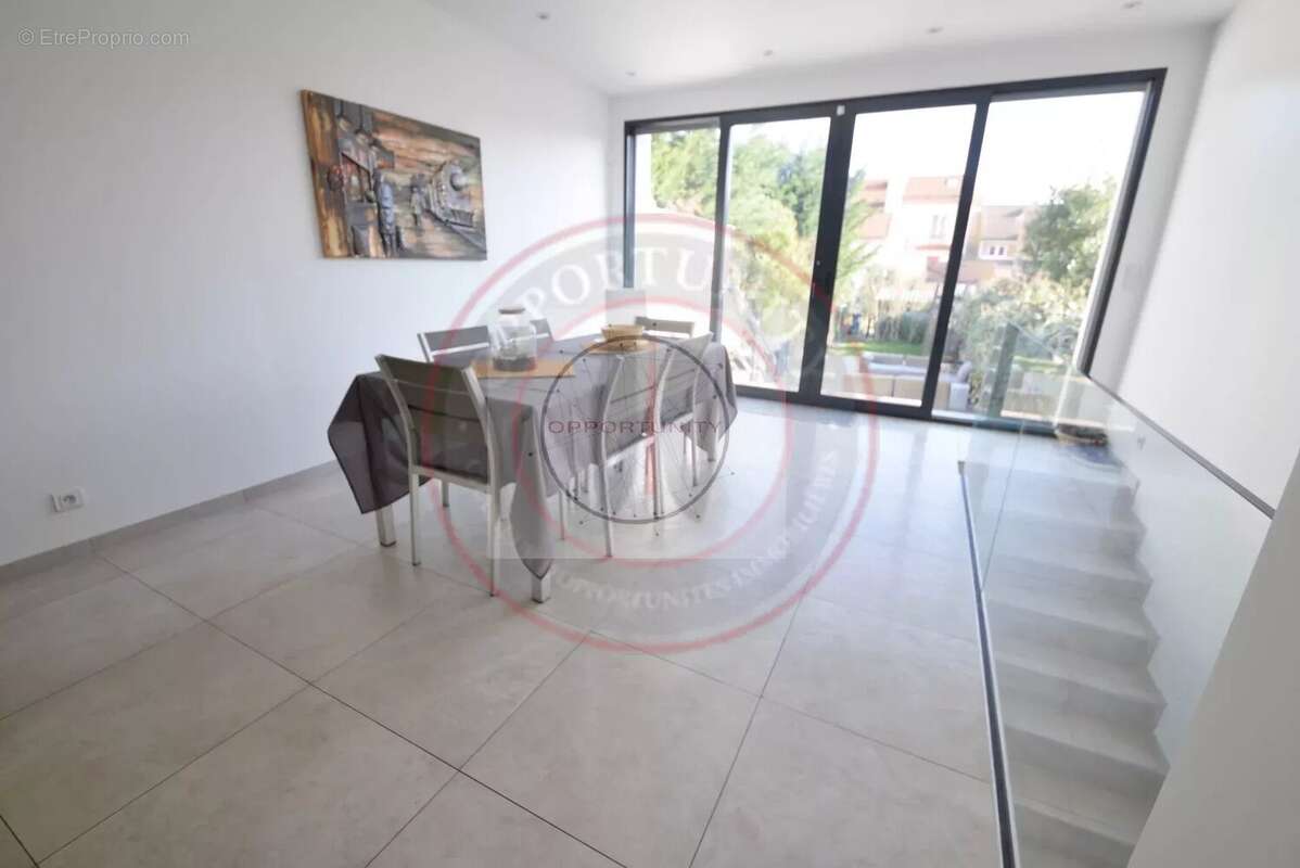Maison 155 m² à Fontenay-Sous-Bois  - photo 5