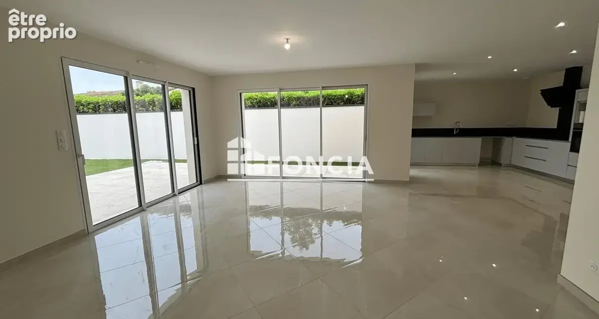 Maison 138 m² à Chauray  - photo 2