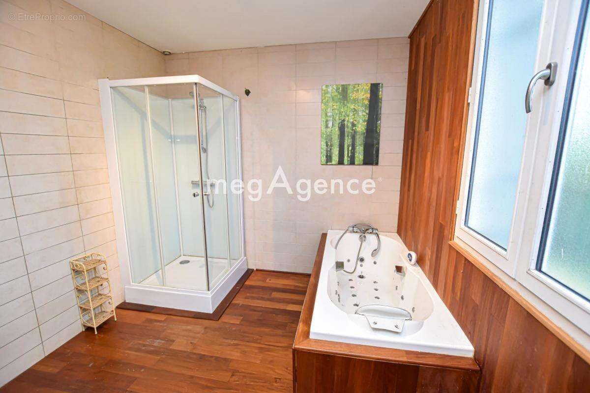 Maison à SOULIGNE-FLACE