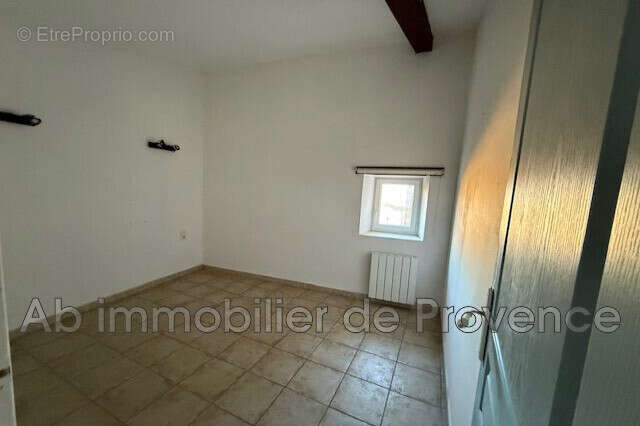 Appartement à ROGNES