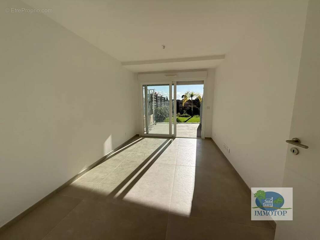 Appartement à ROQUEBRUNE-CAP-MARTIN