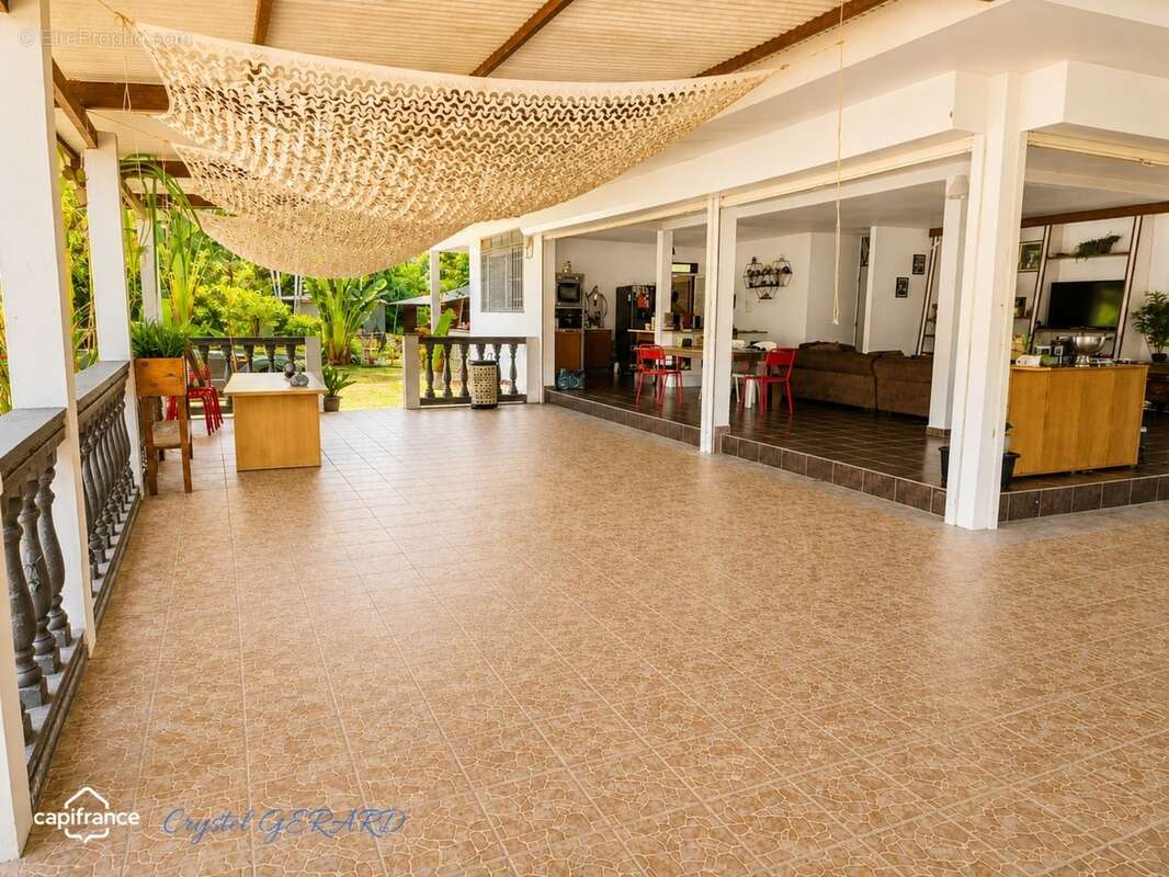 Macouria (belle terre) – propriété sur plus d’1 hectare avec piscine - photo 5