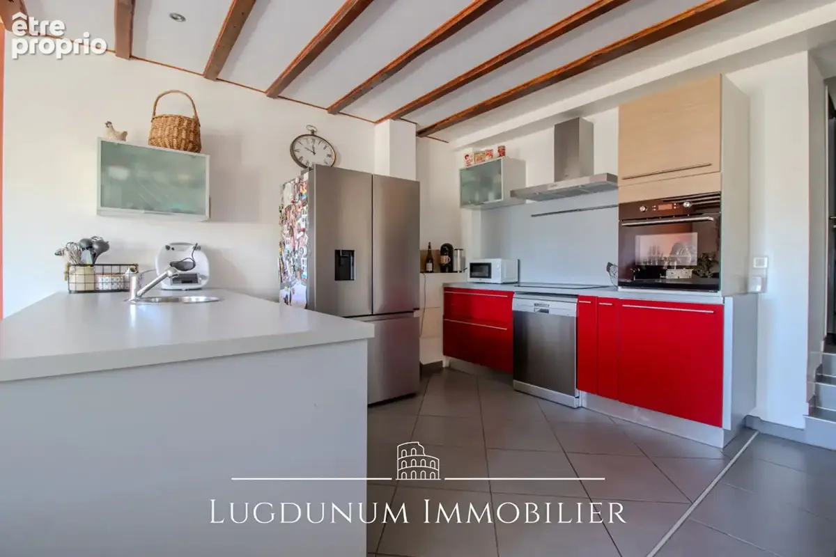 Appartement type 4 en plein centre ville - photo 4
