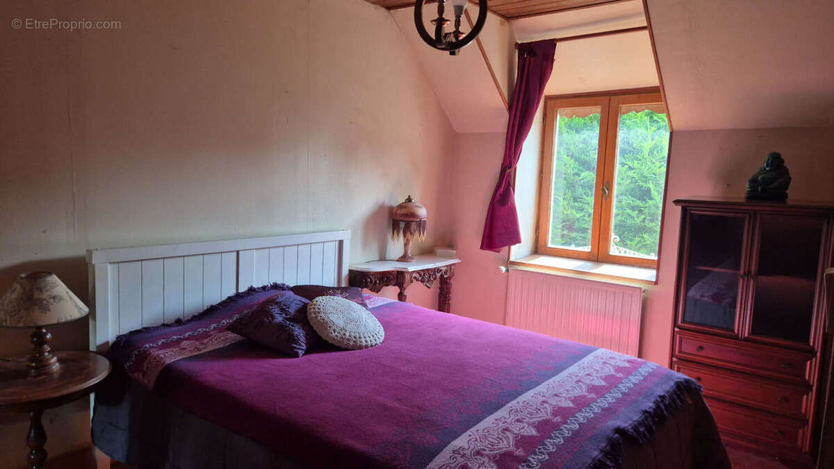 Jolie maison en pierre de type F3 en coeur  de bourg! - photo 6
