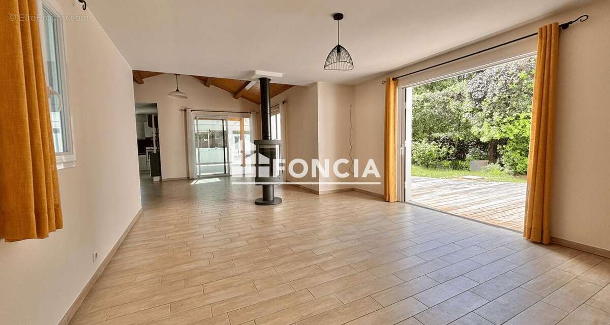 Maison familiale aux beaux volumes, à proximité de la mer - photo 13