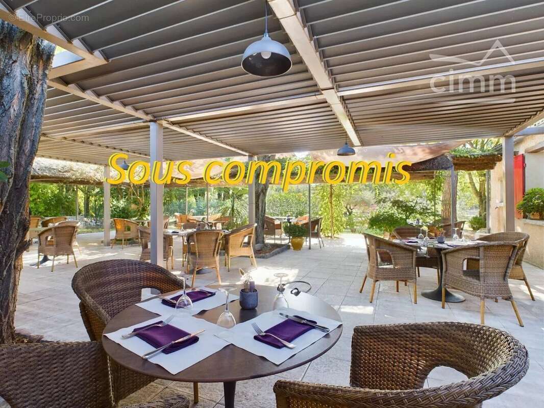 Commerce à SAINT-PAUL-LE-JEUNE