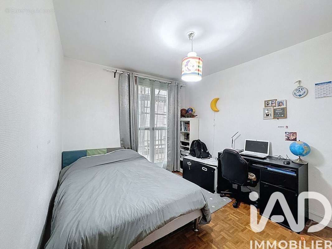 Photo 8 - Appartement à VILLENEUVE-LA-GARENNE
