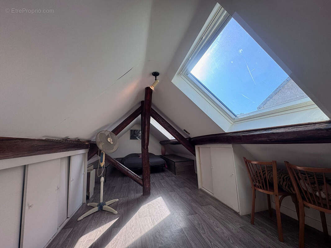 BESANÇON - QUARTIER CHAPRAIS-Duplex 3 pièces avec potentiel - photo 8