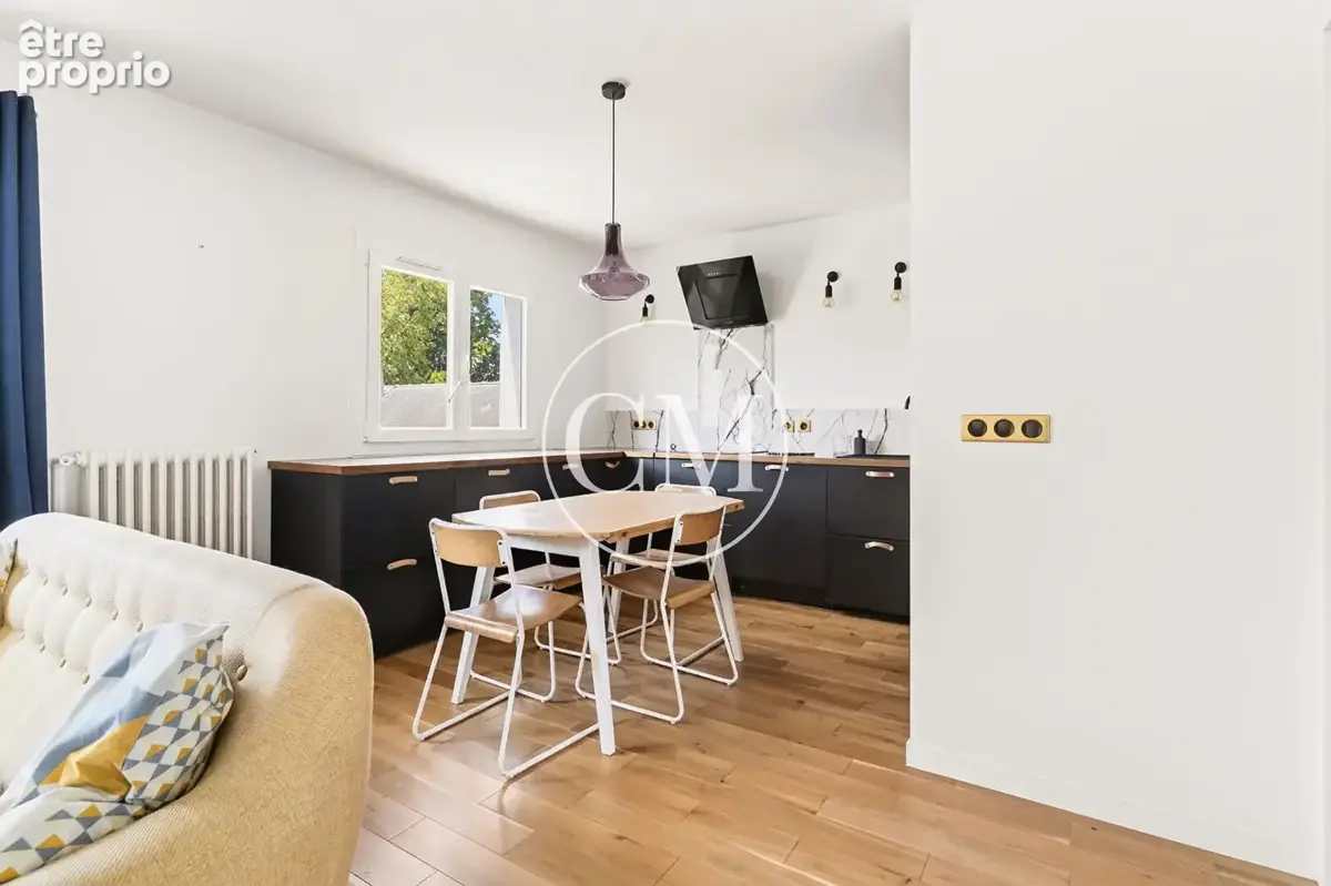 Versailles Saint louis Appartement 3P - photo 3