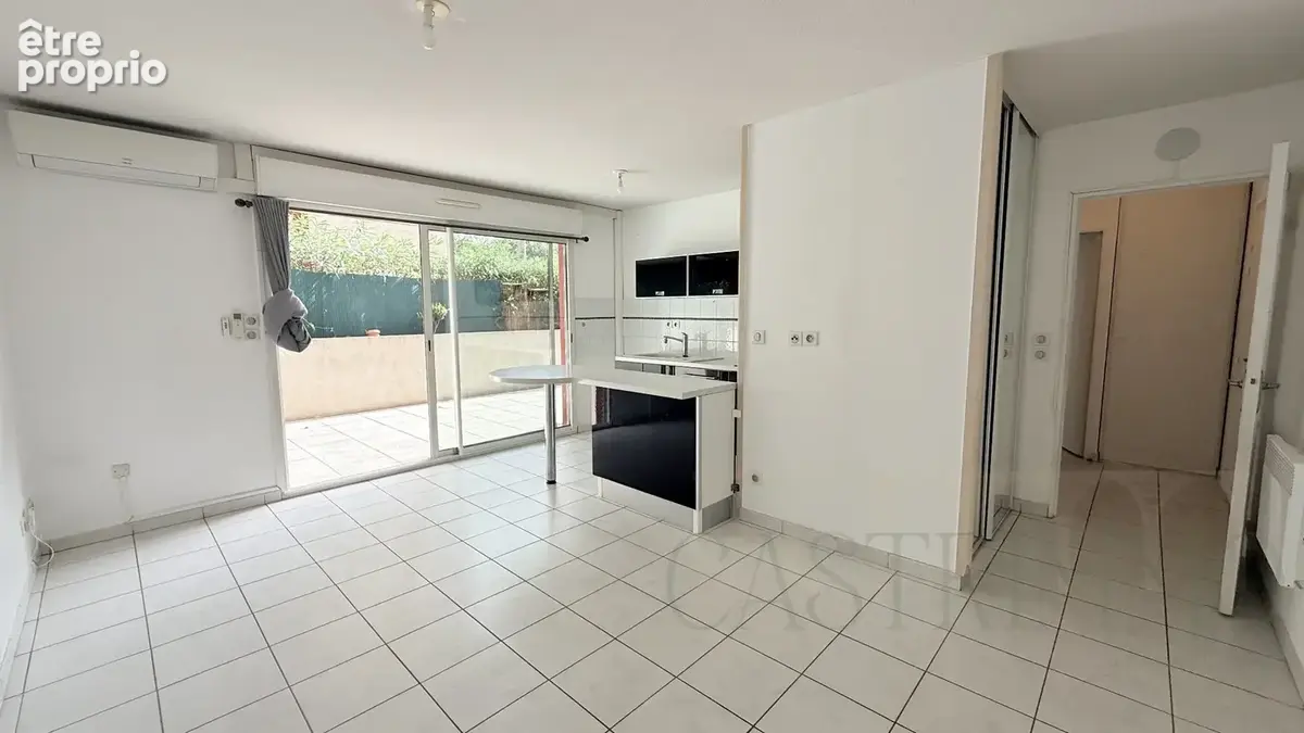 Le crès  t3 avec terrasse, piscine et parking - photo 4