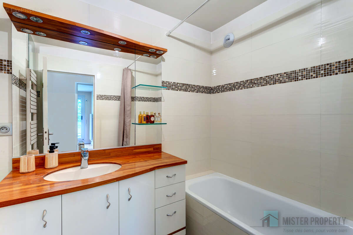 Appartement à BOUGIVAL