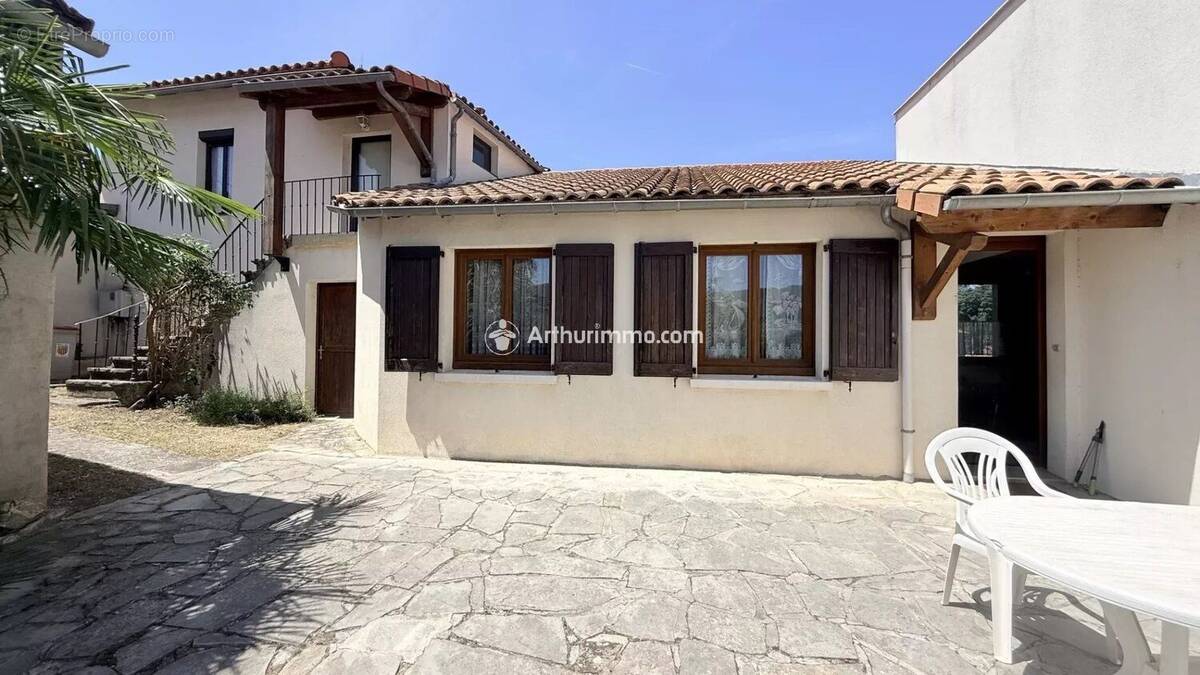 Maison à MILLAU