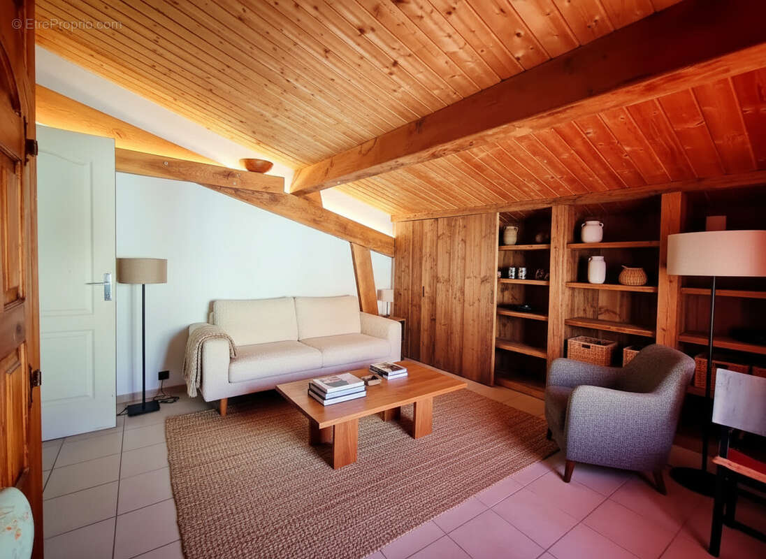 Maison de caractère avec vue panoramique ? 212 m² ? Fort potentiel ? VILLAUDRIC (Haute-Garonne) - photo 2