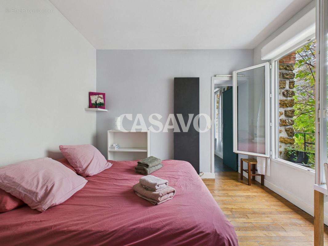 Appartement à LES LILAS