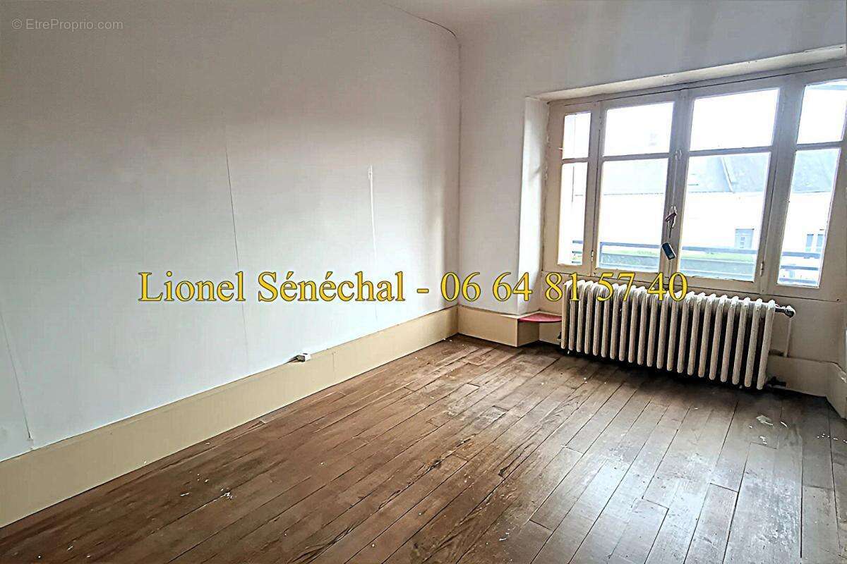 Maison à SILLE-LE-GUILLAUME