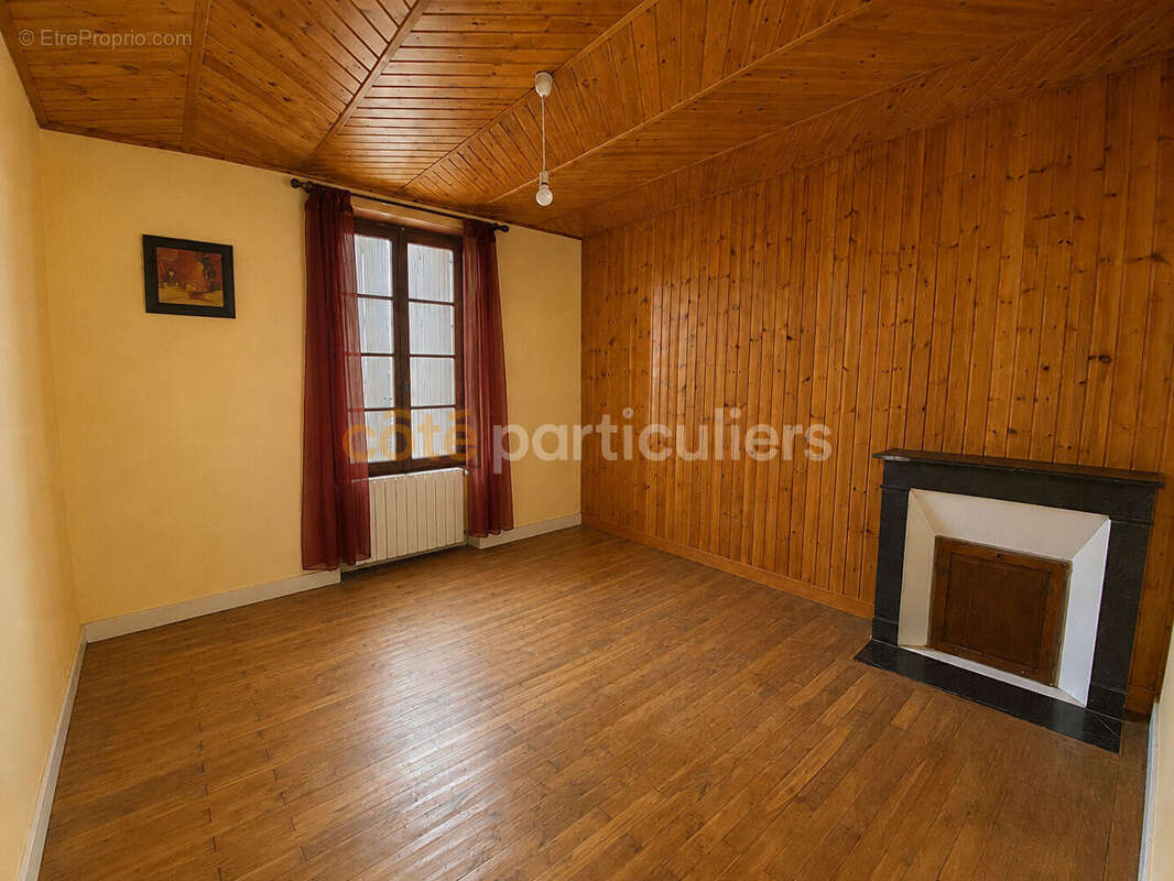 Maison familiale de 210 m² avec piscine à Saint-Michel-En-L'Herm - photo 7