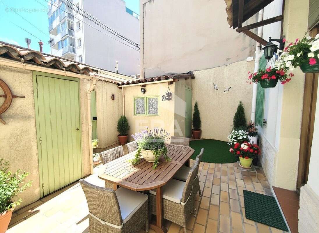 Maison à MARSEILLE-5E