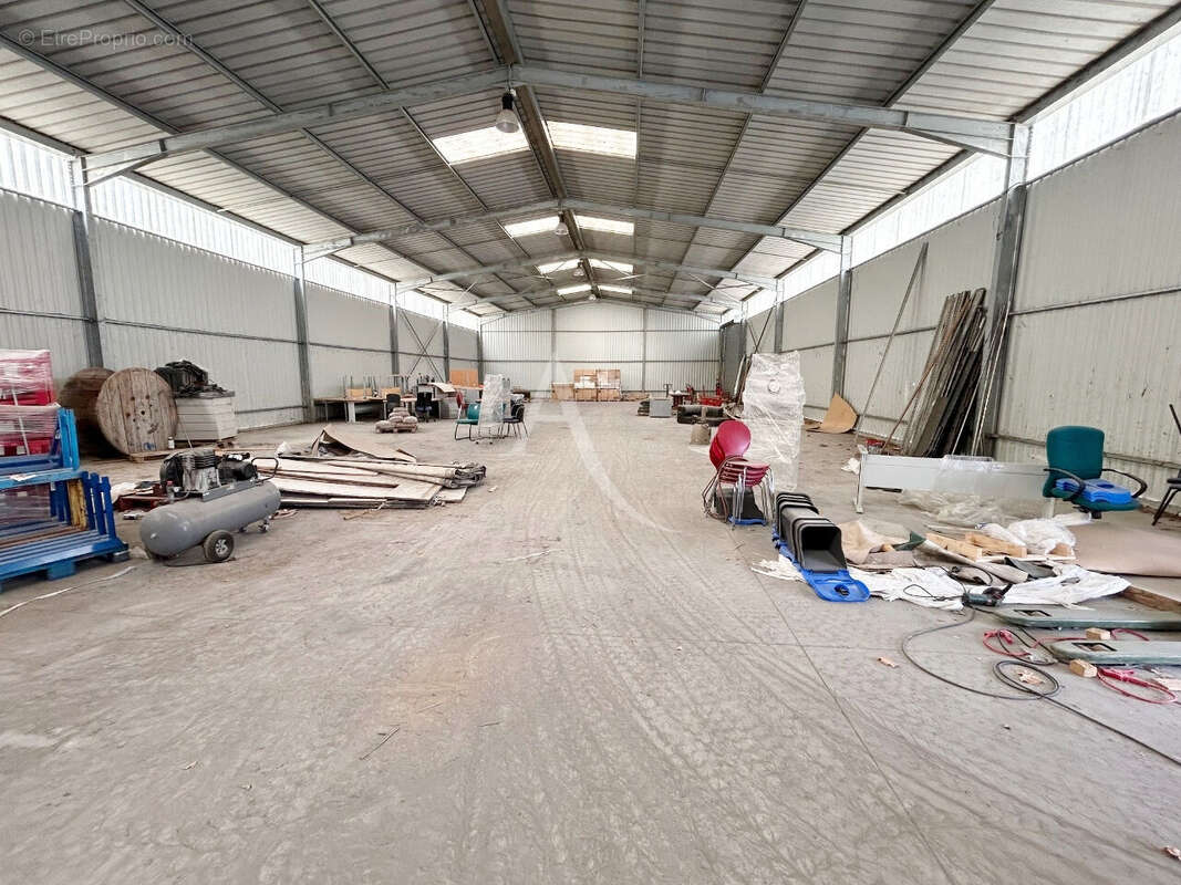 Commerce à MERVILLE