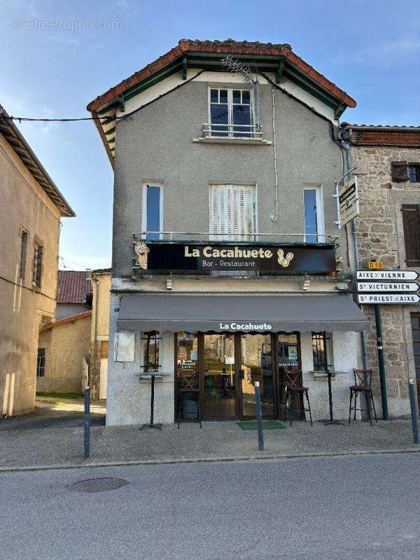 Commerce à COGNAC-LA-FORET