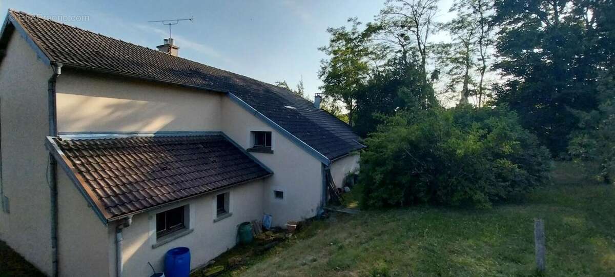 Maison à HAUTEVELLE