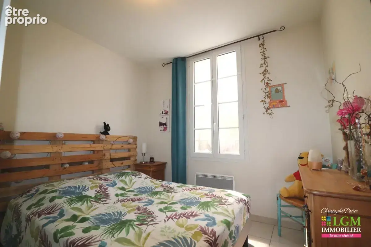 VALRÉAS (84) - Bel appartement lumineux en RDC de 72 m² - photo 4