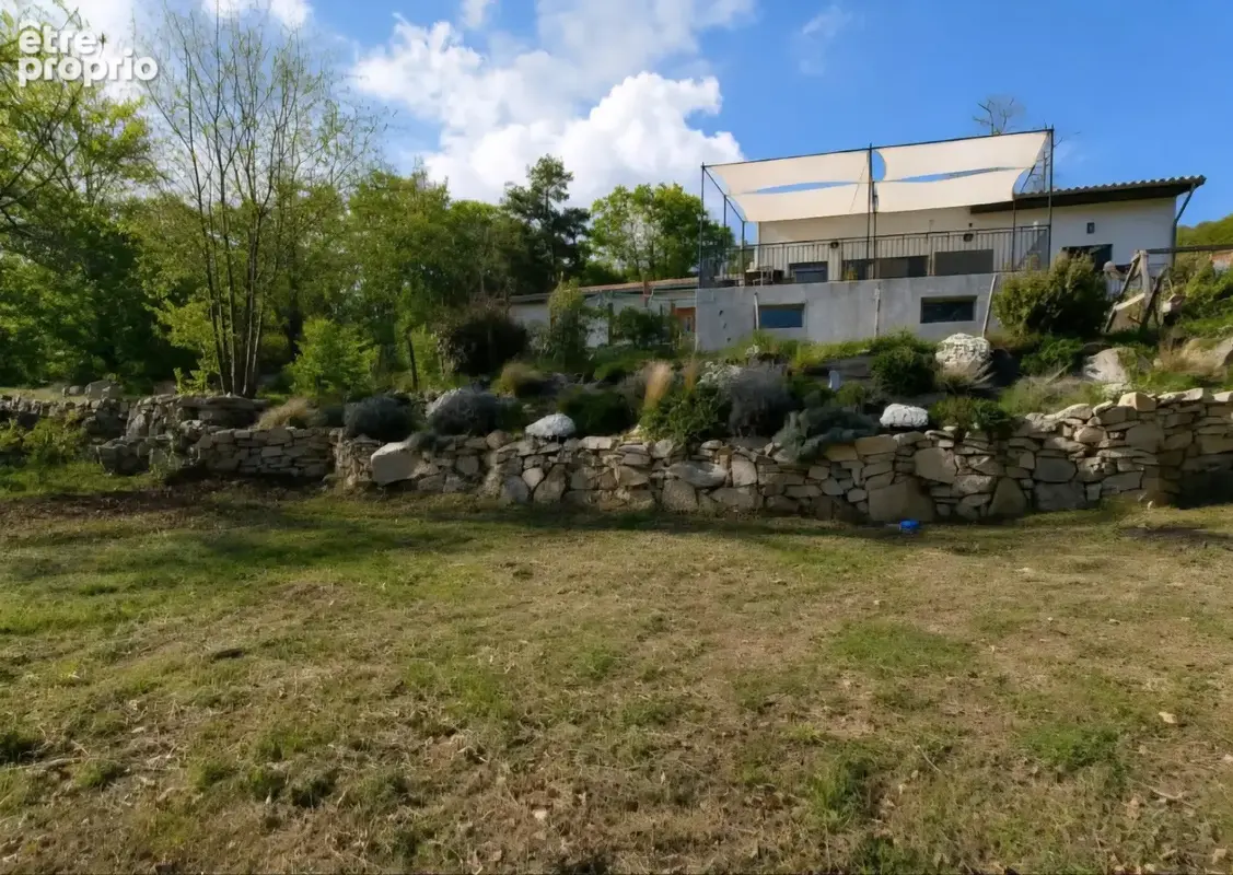 Ardèche - Magnifique Maison d'architecte de 184 m² habitable - Bel espace extérieur - Vue panoramique sur les montagnes ardèchoi - photo 6