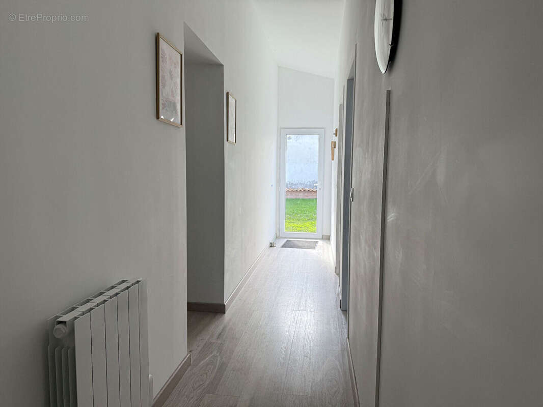 Maison à SAINT-CIERS-SUR-GIRONDE